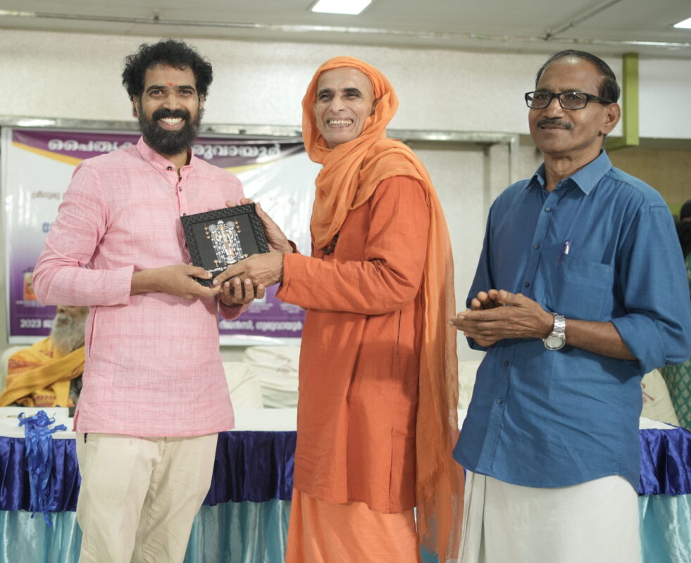 Sreeguru yogavidhya Gurukulam Guruvayur Yoga master Pramodkrishna Guruvayur Brahmakalakshethra